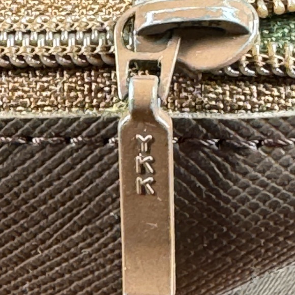 Burberrys Vintage Nova Check Leather Trimmed Large Tote with COA - Picture 11 of 16